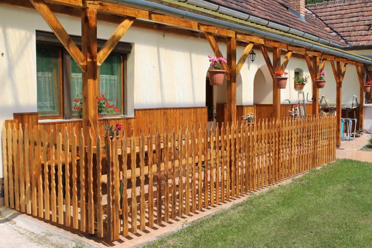 Orban Porta Hotel Szalafő Екстериор снимка